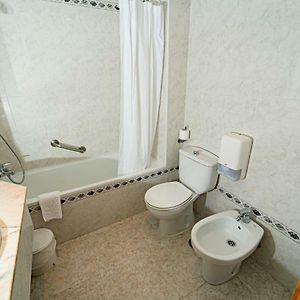 Habitación con 2 Camas Individuales
